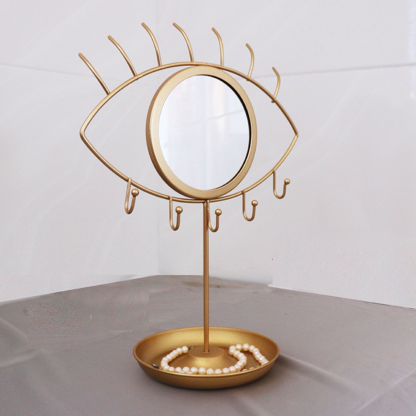 Jewelry shelf dresser mirror makeup mirror
