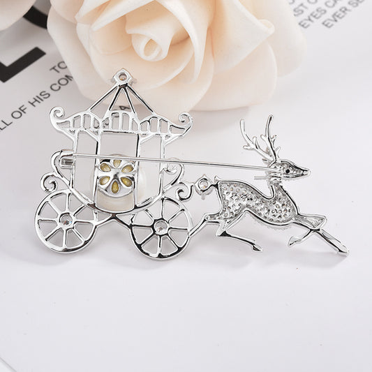 Fawn Zircon Brooch