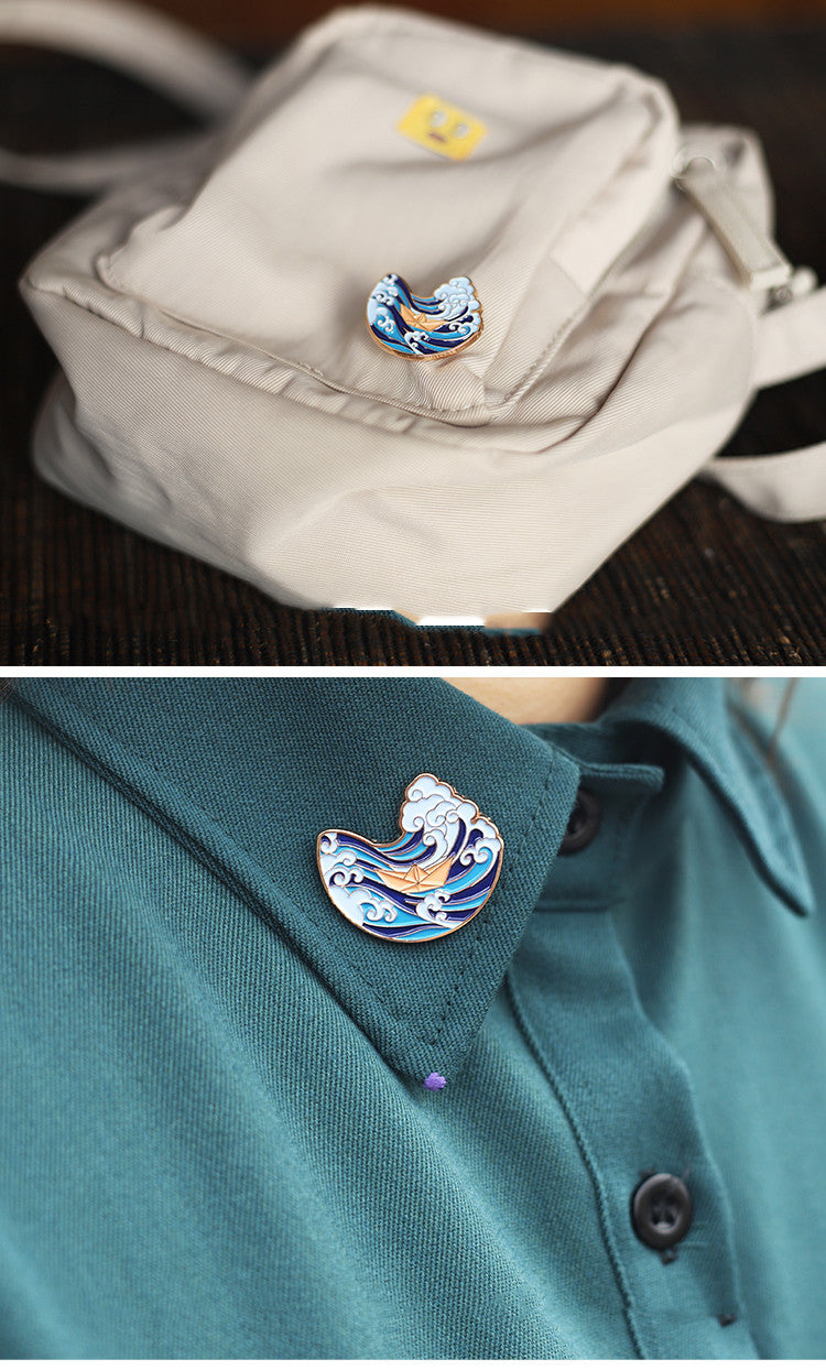 Ride the Wind And Waves Brooch Delicate Blue Metal Brooch Creative Decoration Badge Brooch