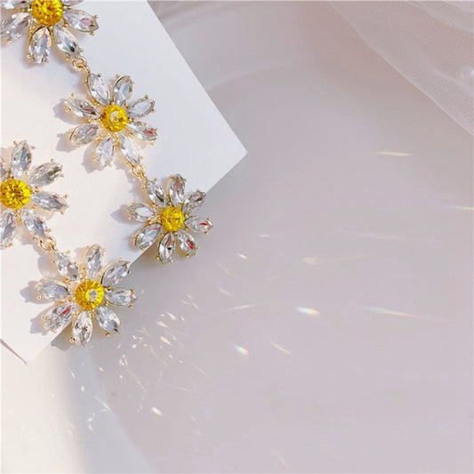 Rhinestone Shiny Earrings Bright Diamond Flower Elegant Earrings Temperament Earrings