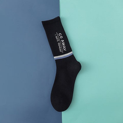 Mens Mid-calf Socks Breathable Sweat-absorbing