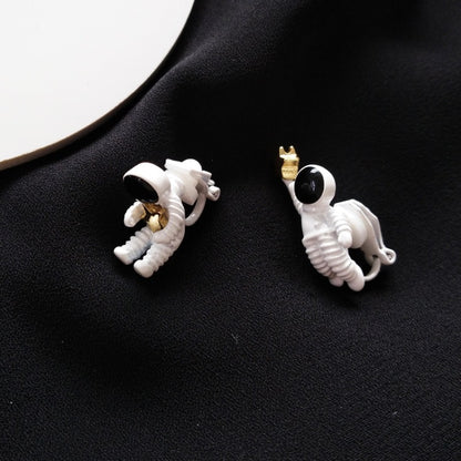 Astronaut Earrings Fashion Five-pointed Star Ear Clip Earrings