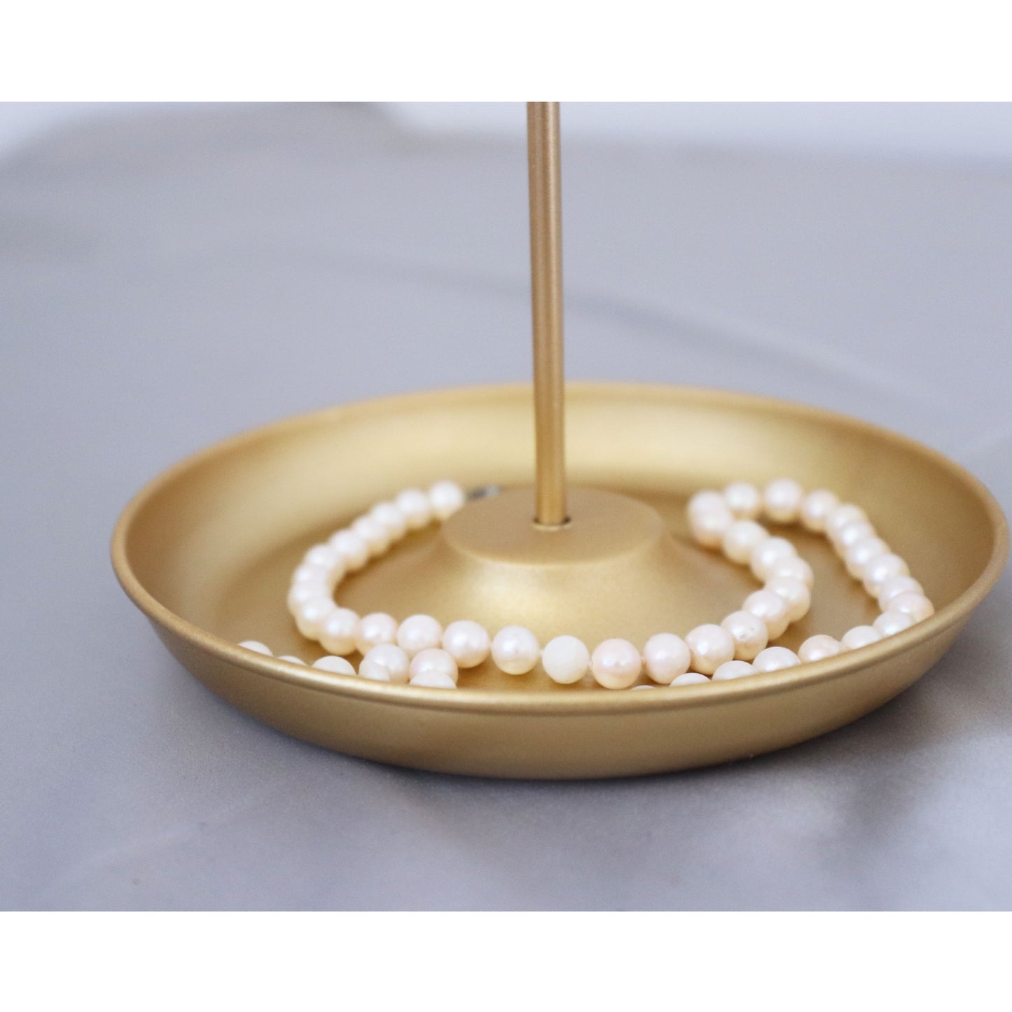 Jewelry shelf dresser mirror makeup mirror