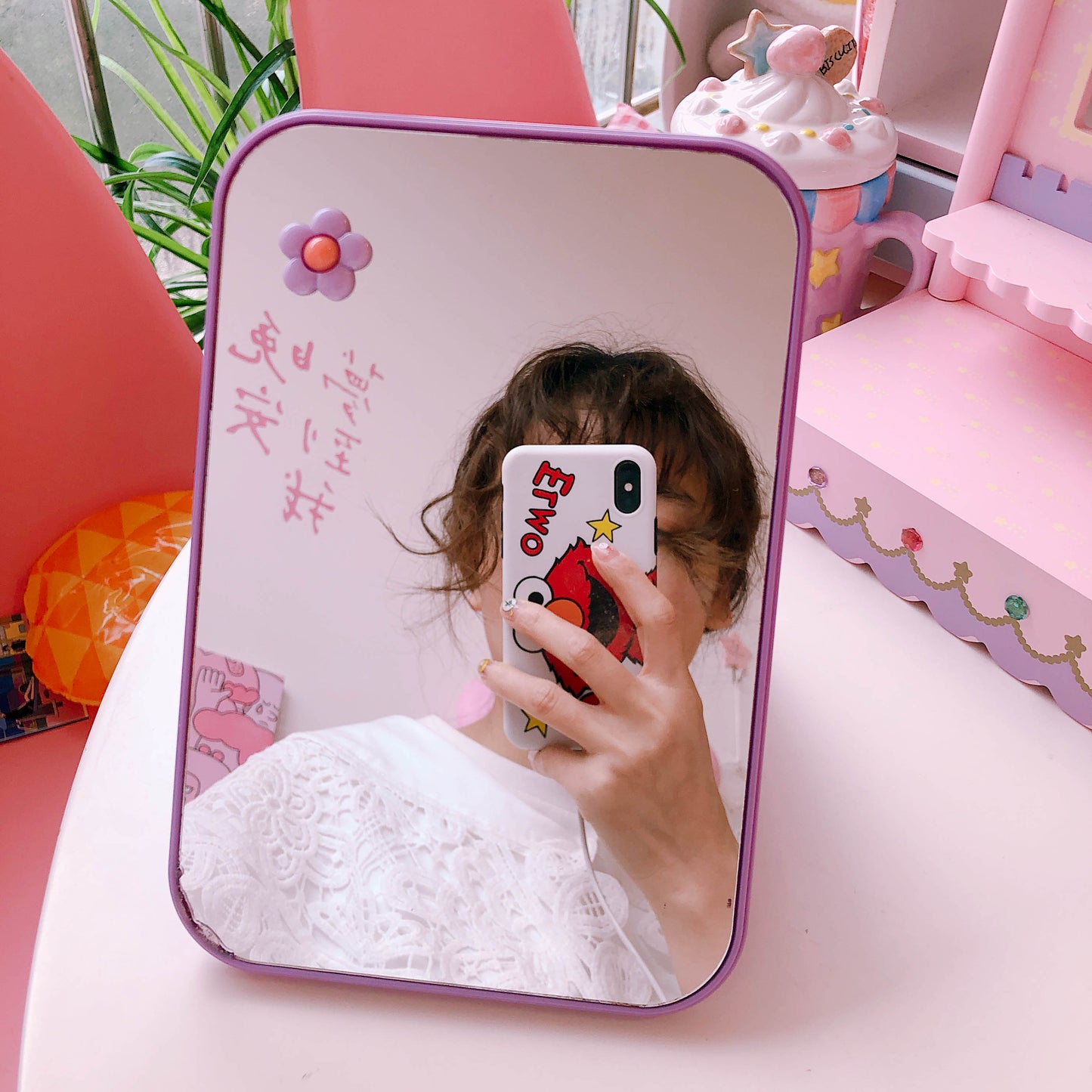Desktop Nordic style makeup mirror