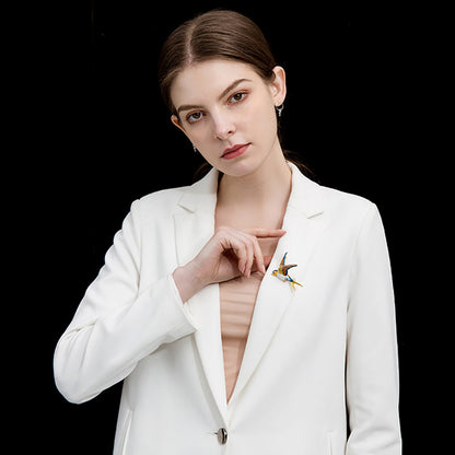Dual-purpose bird brooch dripping pin