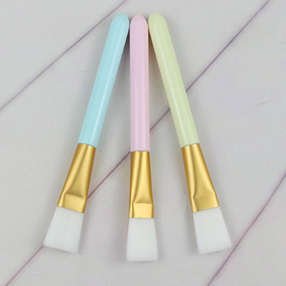 Mask brush for beauty adjustment