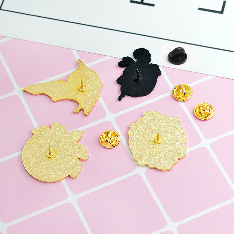 Personalized alloy brooch