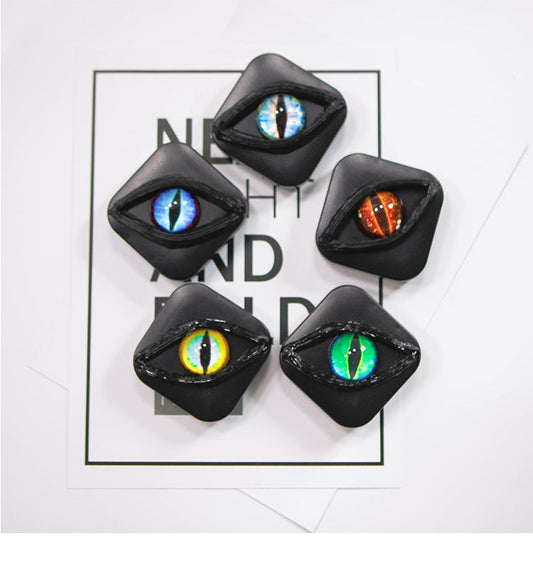 Cream gel contact lens