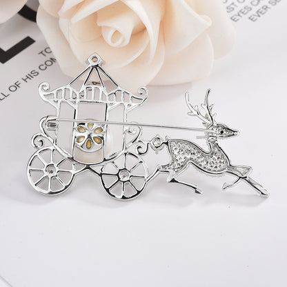 Fawn Zircon Brooch