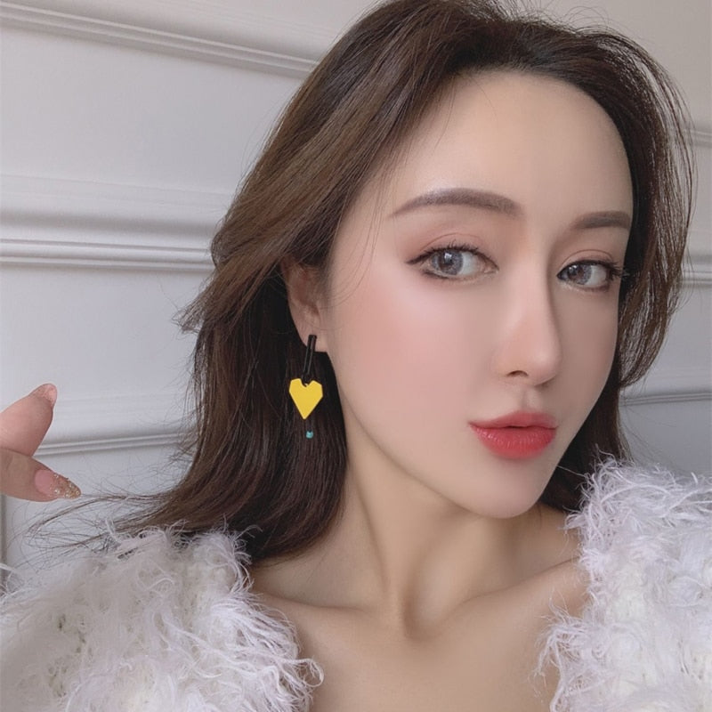 Love earrings female asymmetric earrings