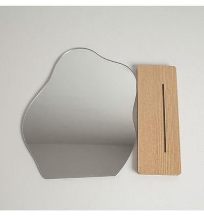 Irregular makeup mirror
