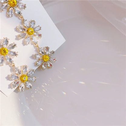 Rhinestone Shiny Earrings Bright Diamond Flower Elegant Earrings Temperament Earrings
