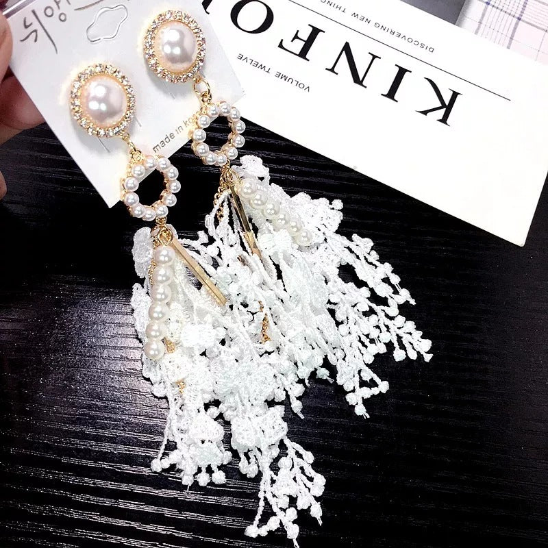 Personality Temperament Ladies Fringed Lace Flower Pearl Long Earrings Earrings Earrings Earrings Women