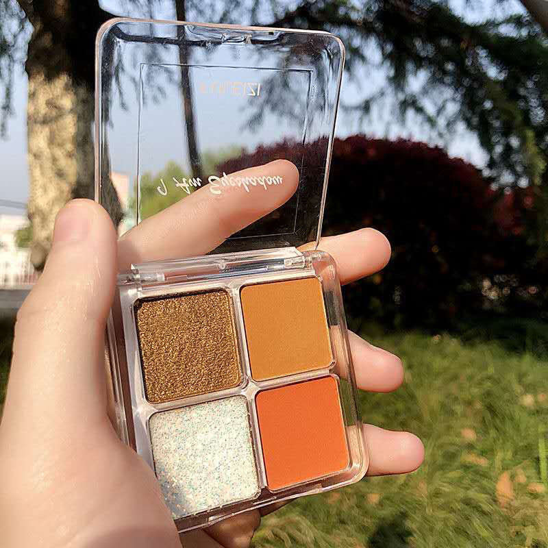 Pumpkin Carriage Cherry 4-color Eyeshadow Palette