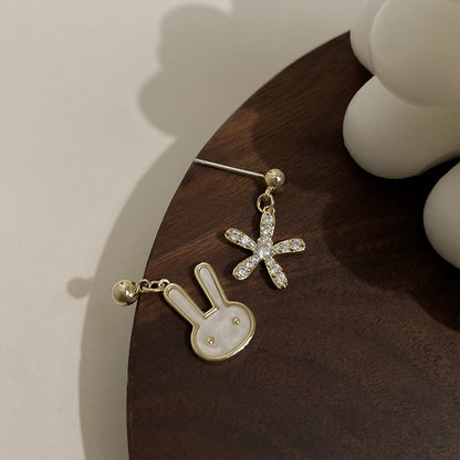 Cute Asymmetric Bunny Earrings Niche Ear Clip