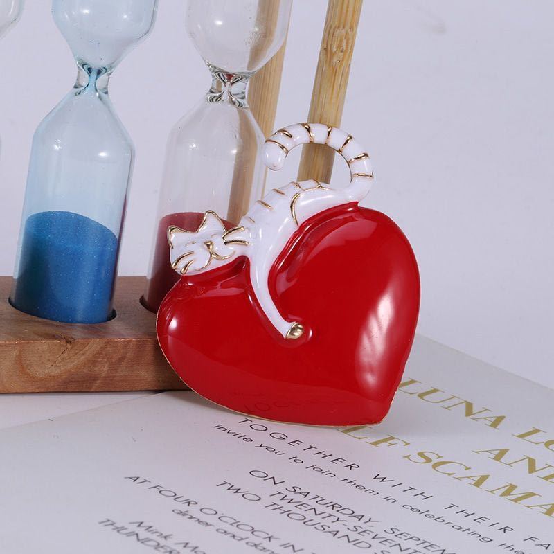 Love cat brooch accessories brooch