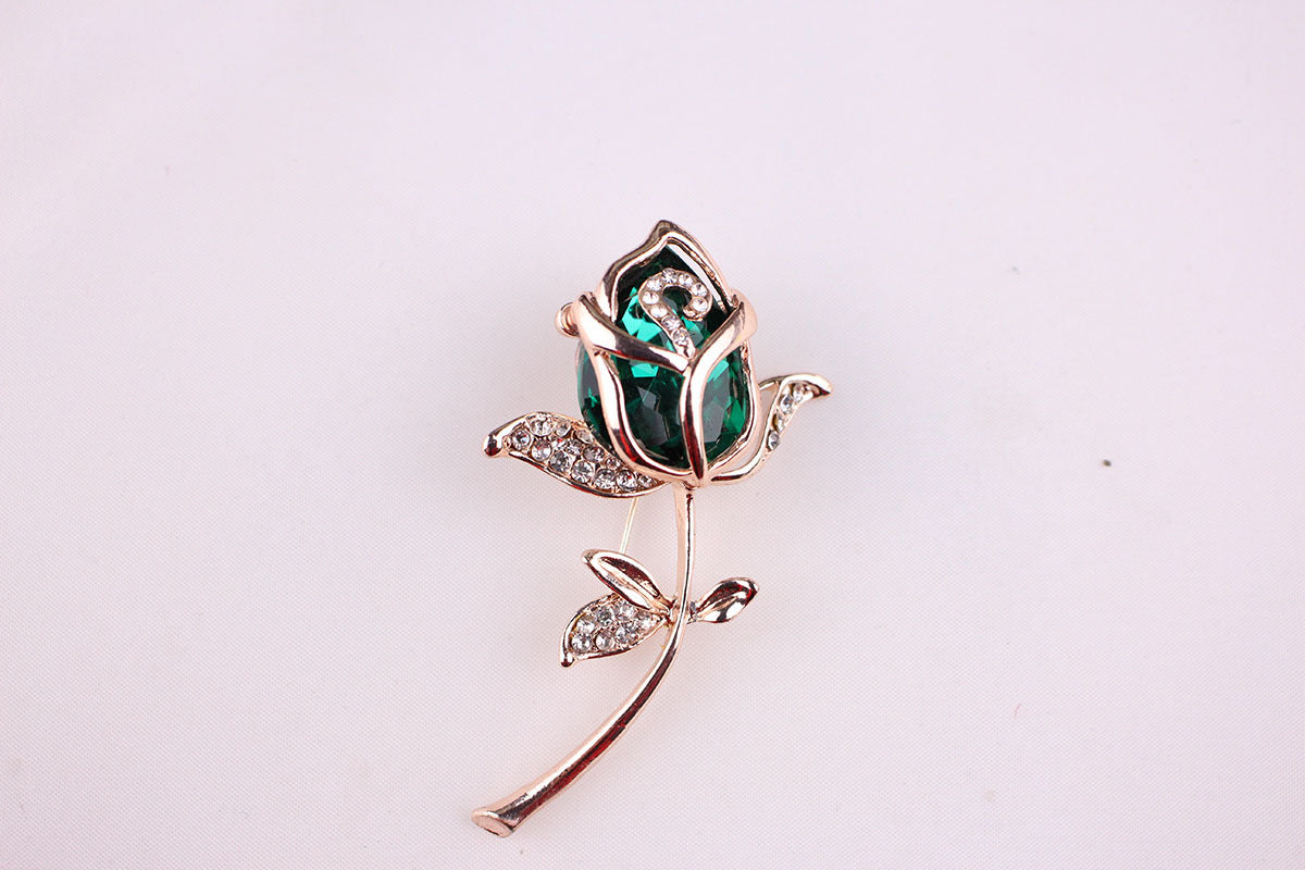 Rose fashion brooch