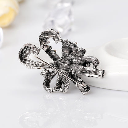 New Retro Personality Creative Christmas Brooch