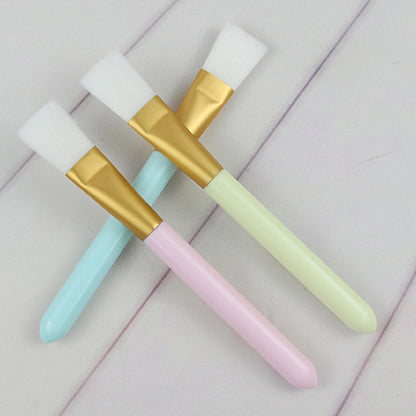 Mask brush for beauty adjustment