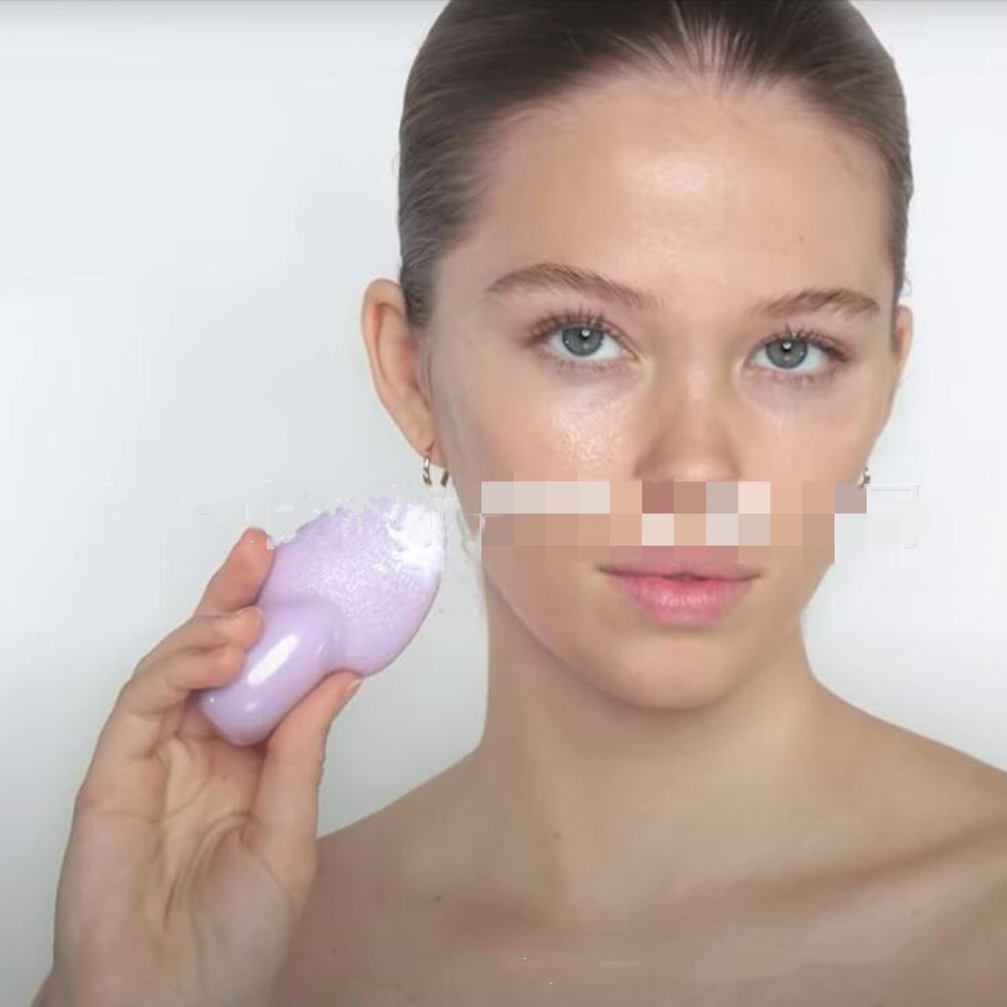 No Powder Puff For Makeup Tongue Shape