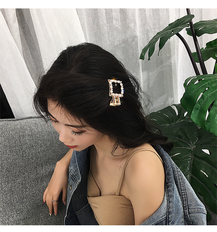Geometric love hairpin