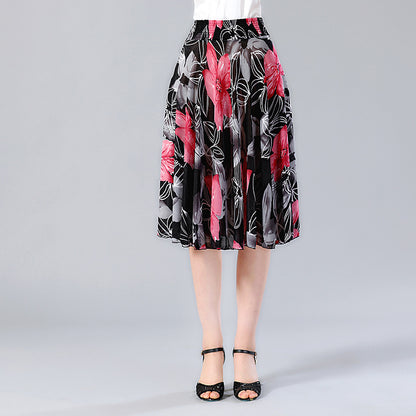 Middle-aged and elderly dancing skirts skirts