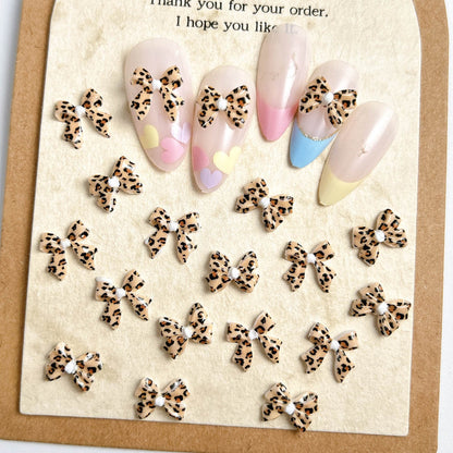 Maillard Leopard Bow Nail Accessories