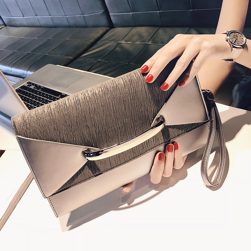 Clutch bag shoulder messenger bag