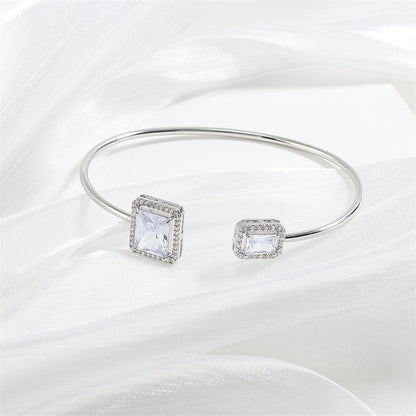 Women's Simple Bracelet Bracelet High-grade Water Drop Inlaid Women's Square Diamond