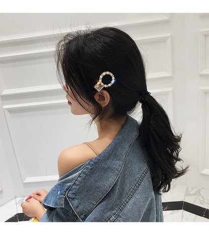 Geometric love hairpin