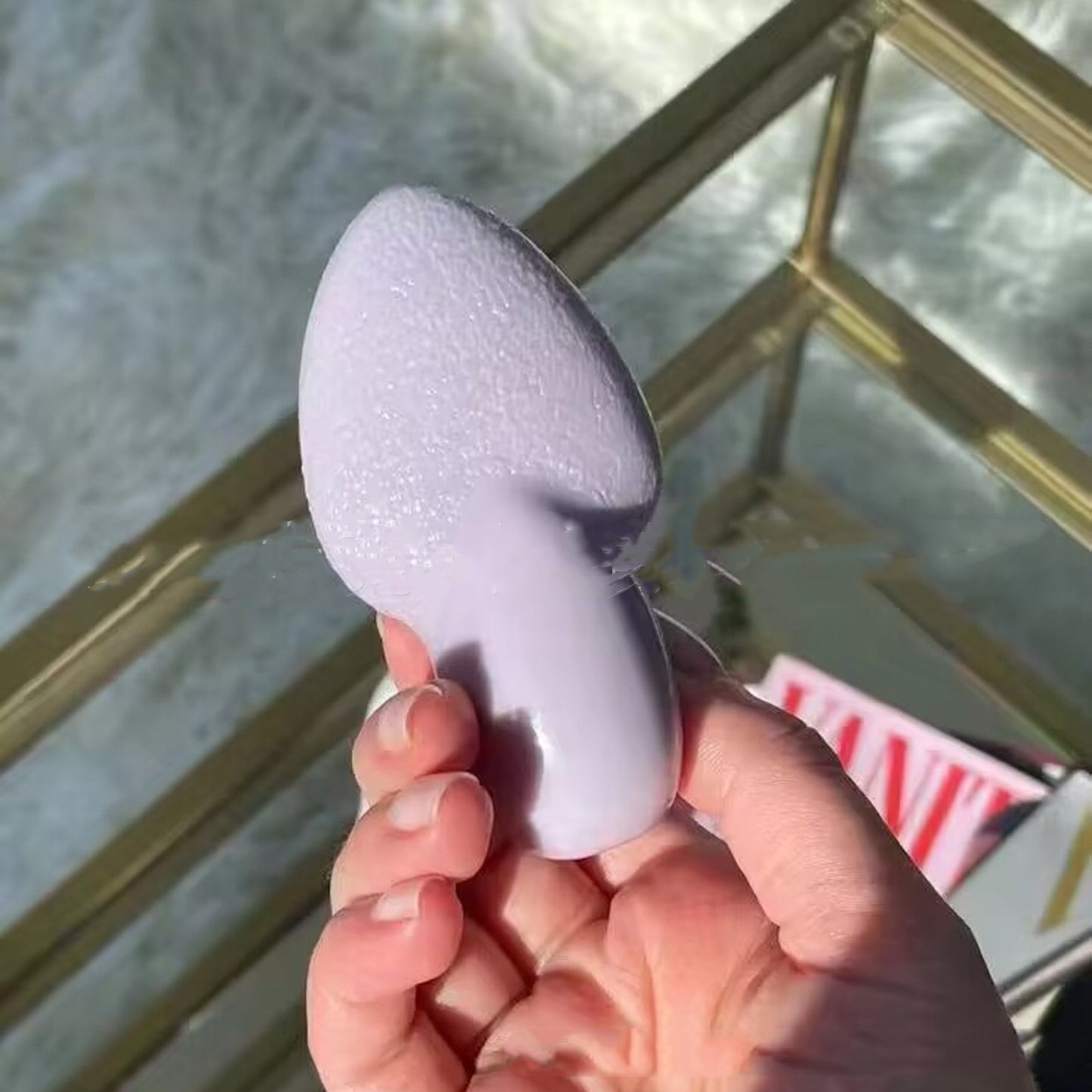 No Powder Puff For Makeup Tongue Shape