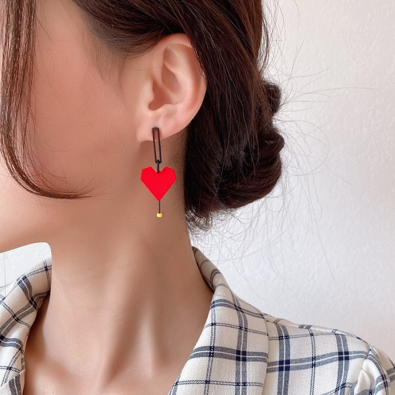 Love earrings female asymmetric earrings