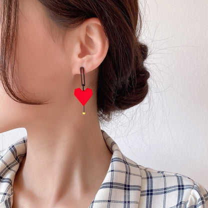 Love earrings female asymmetric earrings