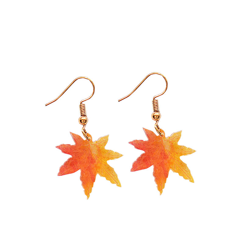 Ginkgo maple leaf ear clip earrings