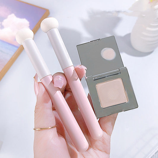 Natural Fit Black Eye Mask Makeup Brush