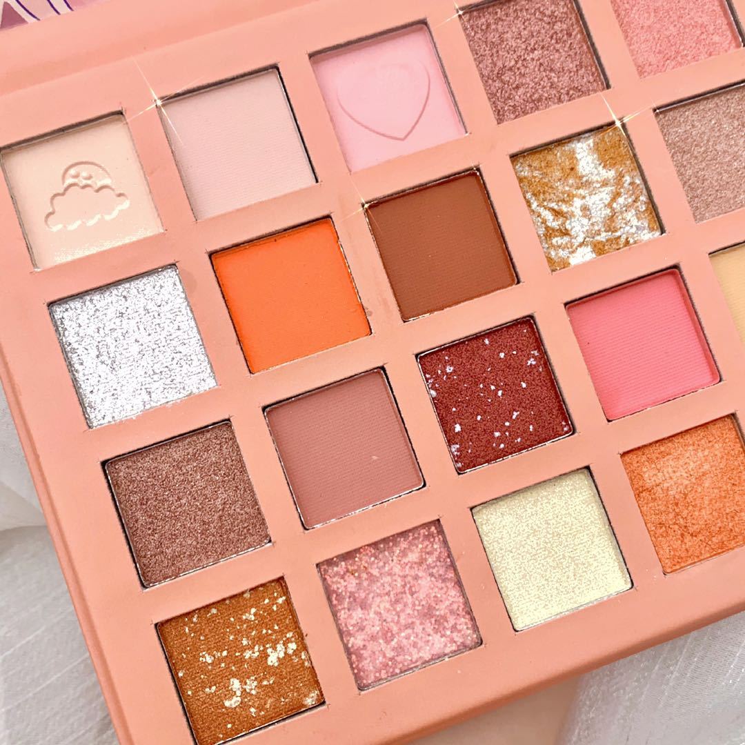 New 24 Colors Strawberry Girl Eyeshadow Palette Glitter