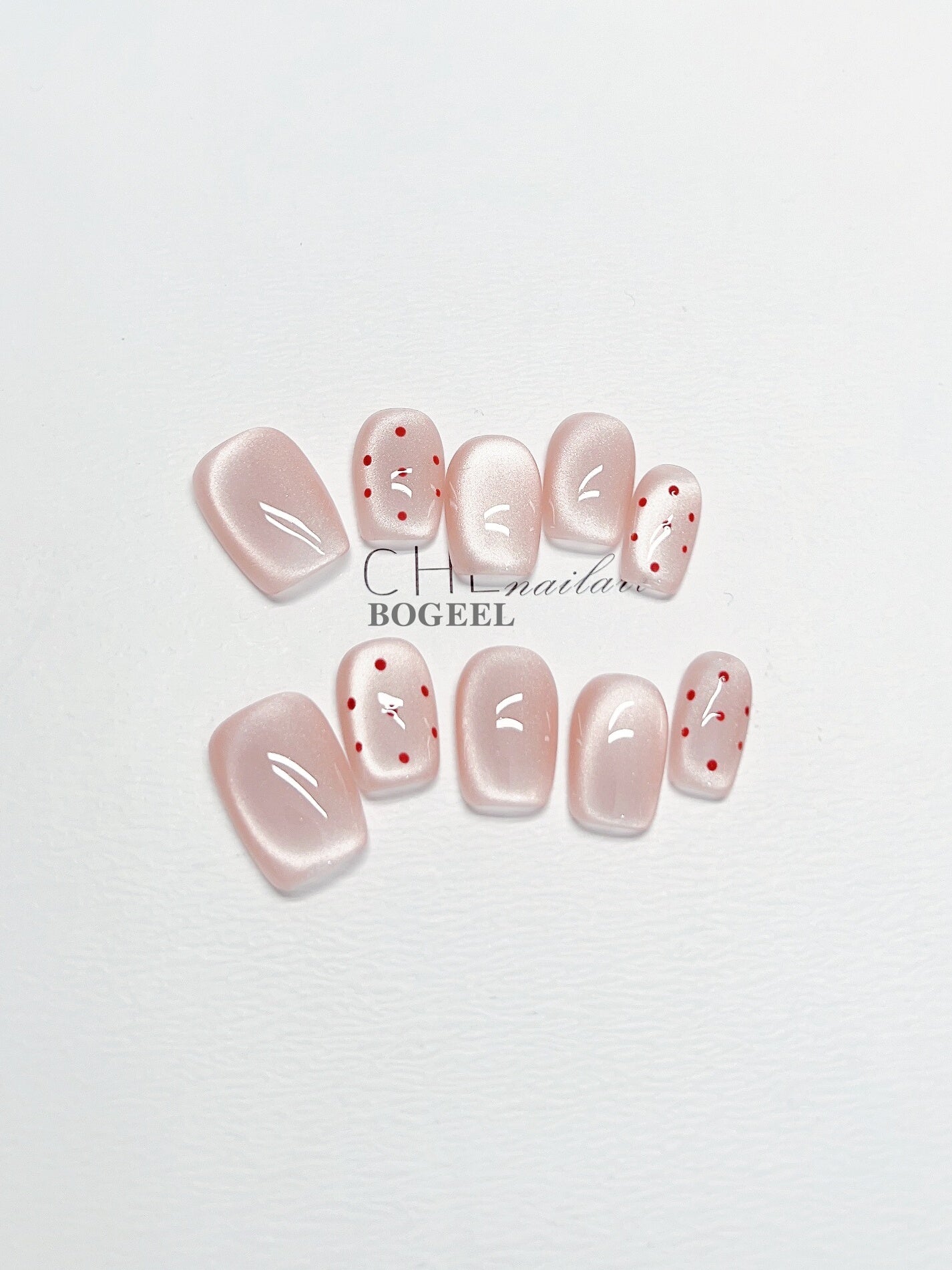 Phototherapy White Gentle Fake Nails