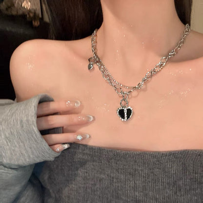 Niche Full Diamond Black Heart Pendant Necklace Jewelry For Women