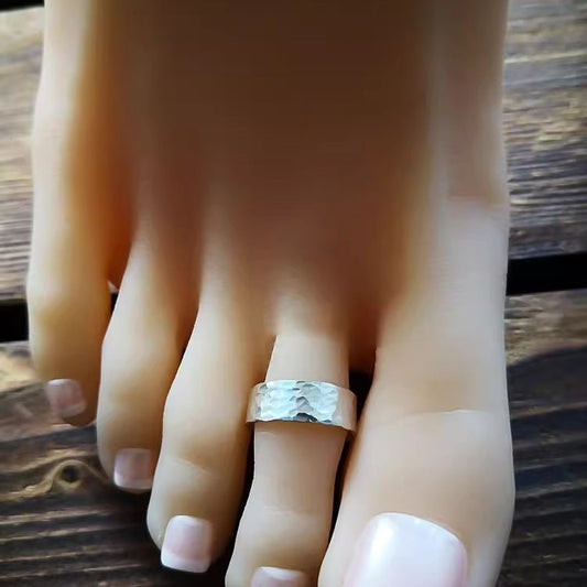 Foot Ornaments Women's Exquisite Golden Toe Ring Hand-hammered Texture