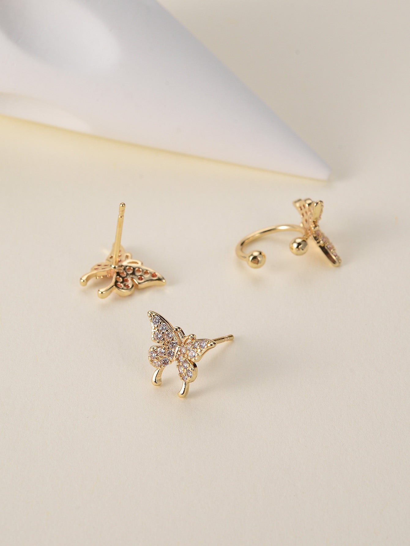 Women's Earrings Have Irregular PersonalityKnot Ear Clip