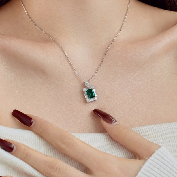 Emerald Main Stone Geometric Necklace For Women