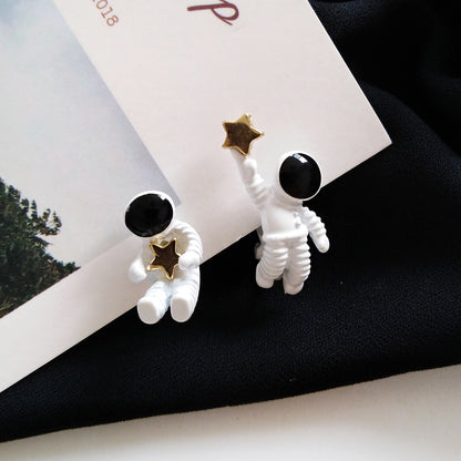 Astronaut Earrings Fashion Five-pointed Star Ear Clip Earrings