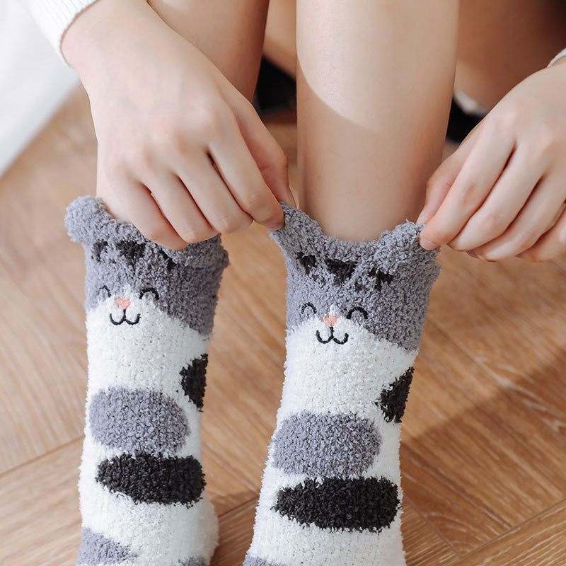 Coral Fleece Socks Women's Thick Warm Winter Sleep Long Japanese Cute Cartoon Embroidered Mid-calf Cat's Paw Socks