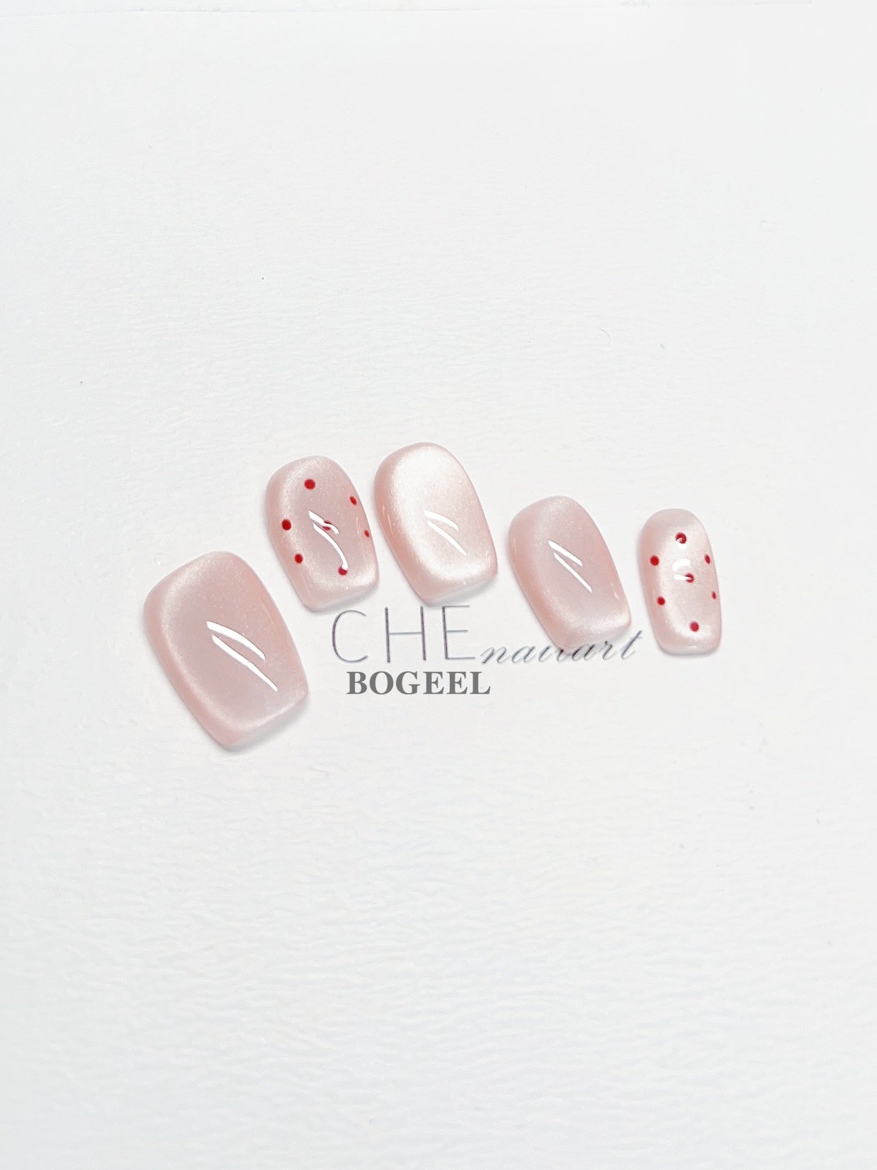 Phototherapy White Gentle Fake Nails